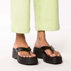 Aldo Delphy Black Platform Sandals Size 7